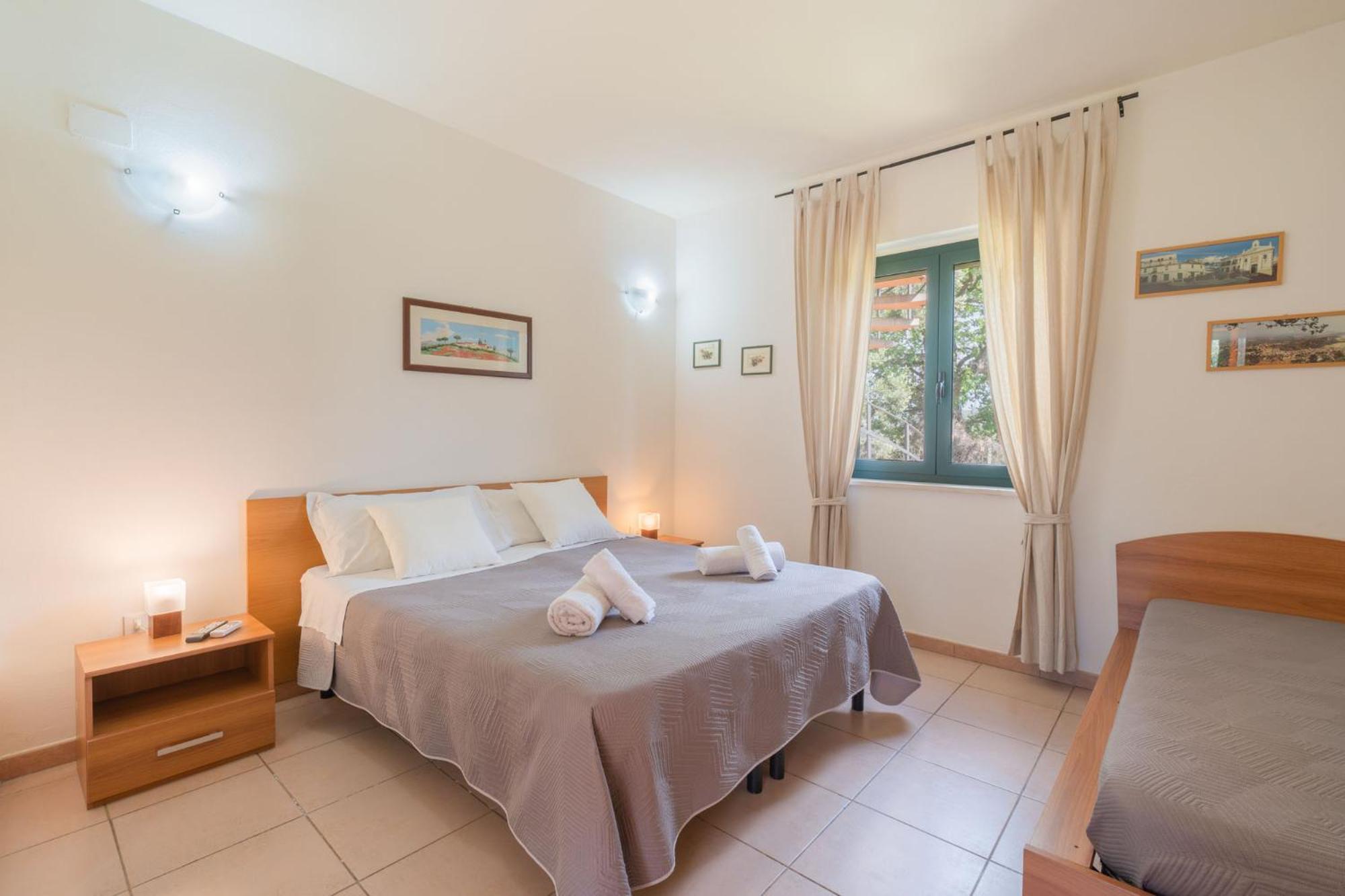 Bed and Breakfast La Piana Degli Ulivi Россано Екстер'єр фото